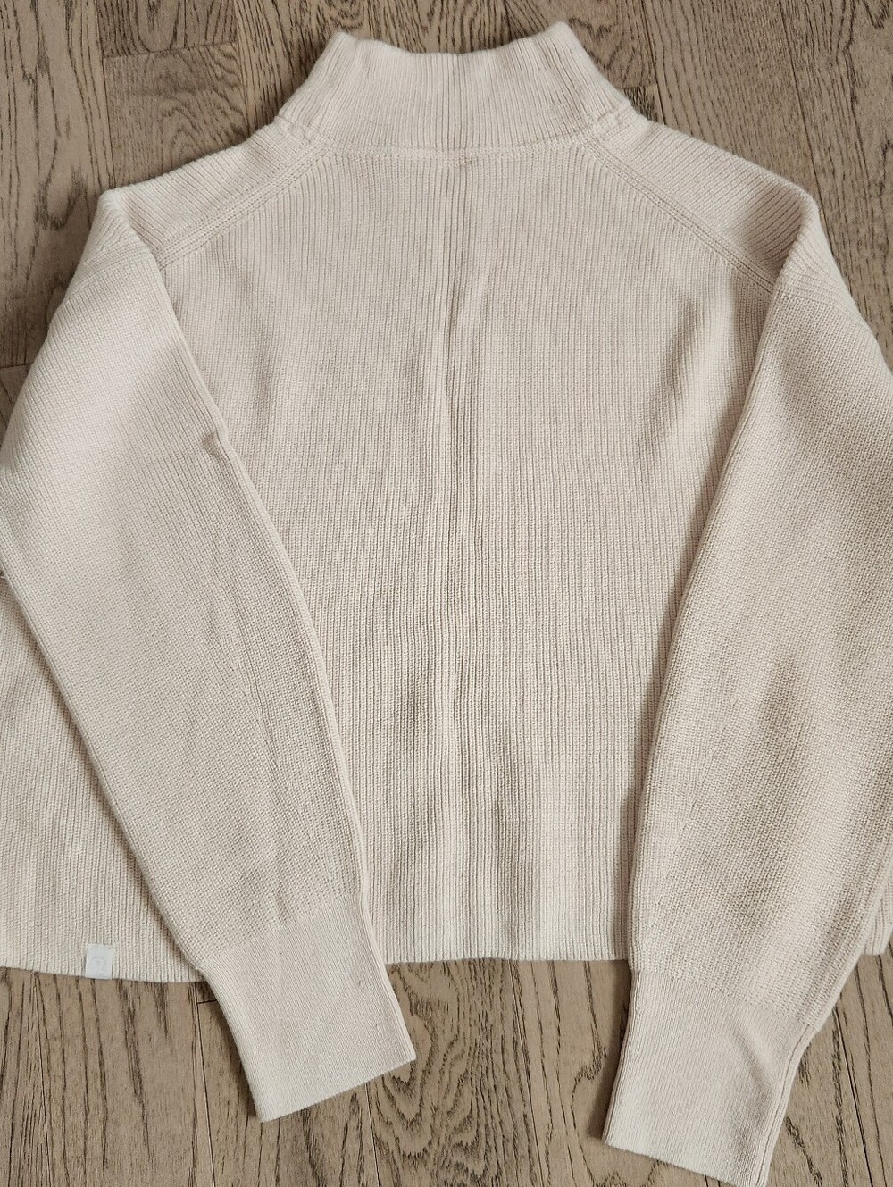 Lululemon Merino Wool Blend Ribbed turtleneck sweater size 8 white opal - Picture 6 of 8